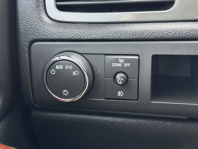 Used 2011 Chevrolet Tahoe LT RWD image 15