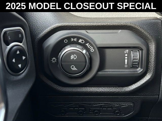New 2025 Jeep Gladiator Sport AWD/4WD image 33