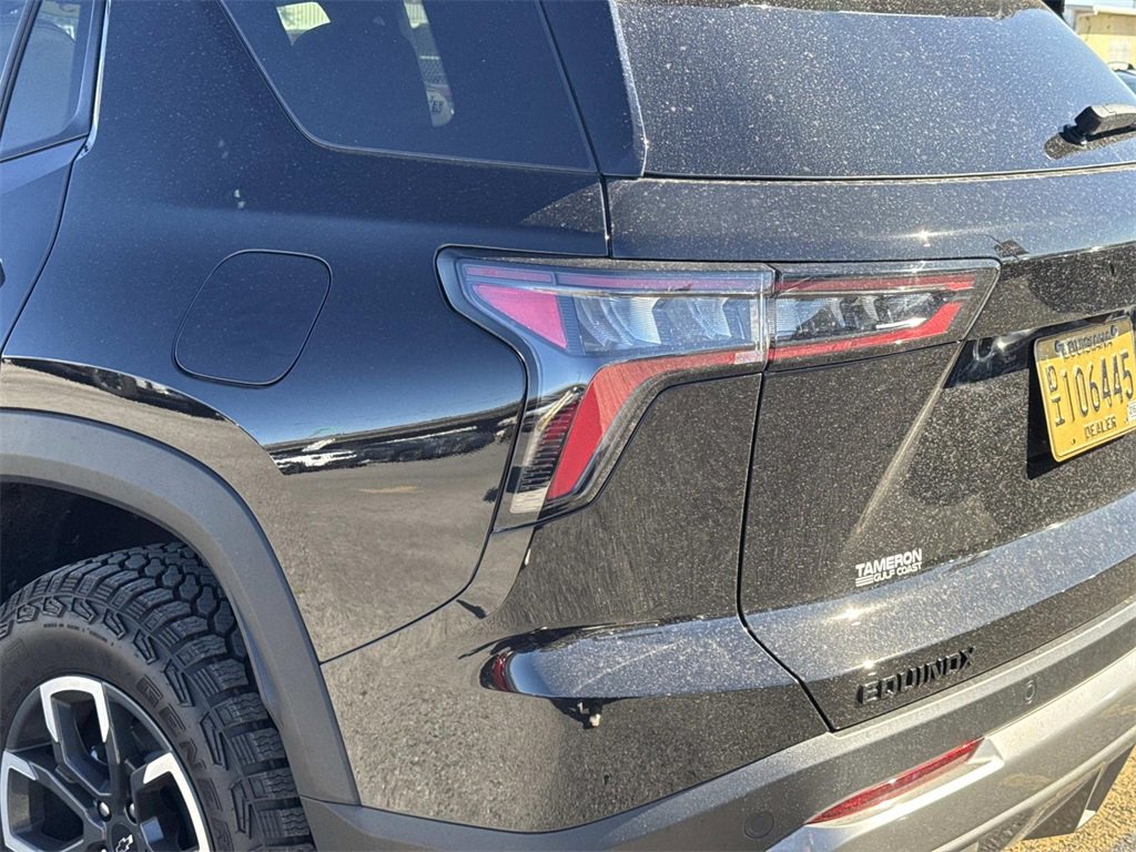 Used 2025 Chevrolet Equinox ACTIV w/ Safety and Technology Package image 11