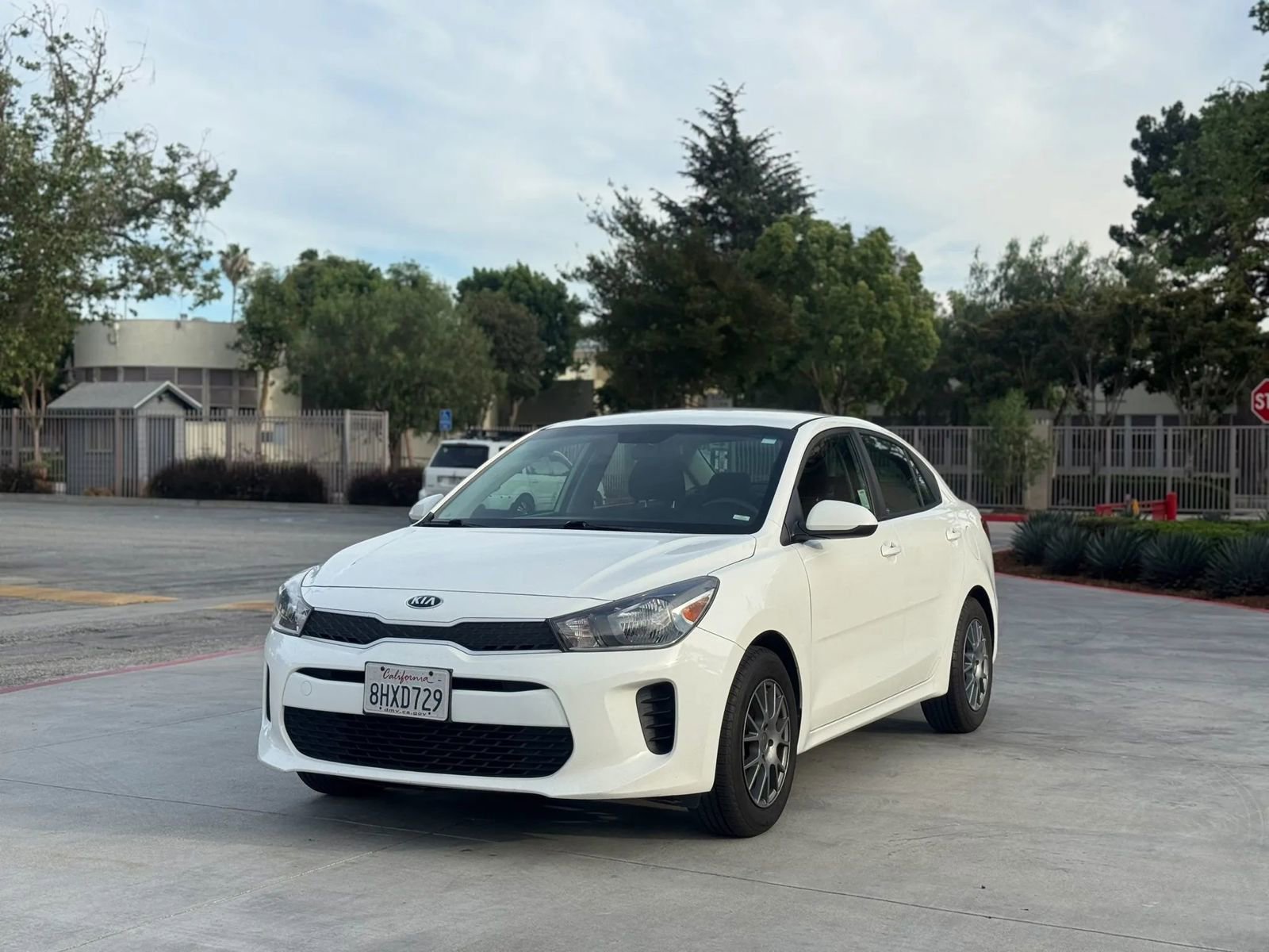 Used 2019 Kia Rio LX image 3