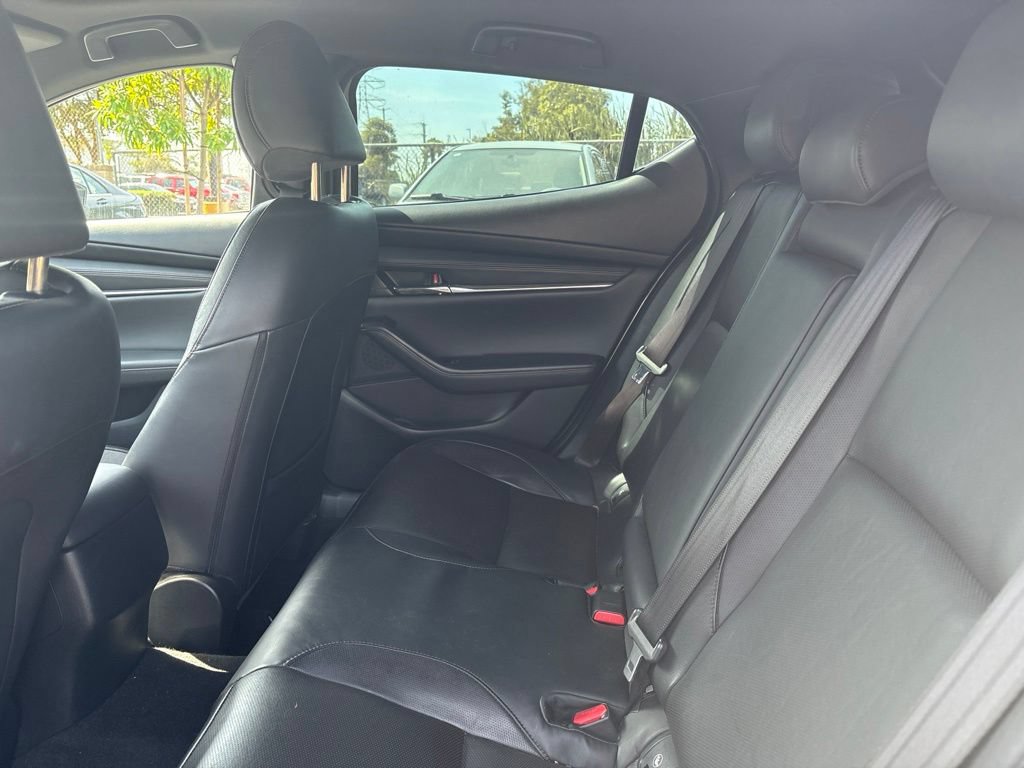 Used 2020 MAZDA MAZDA3 Hatchback w/ Premium Package FWD image 12