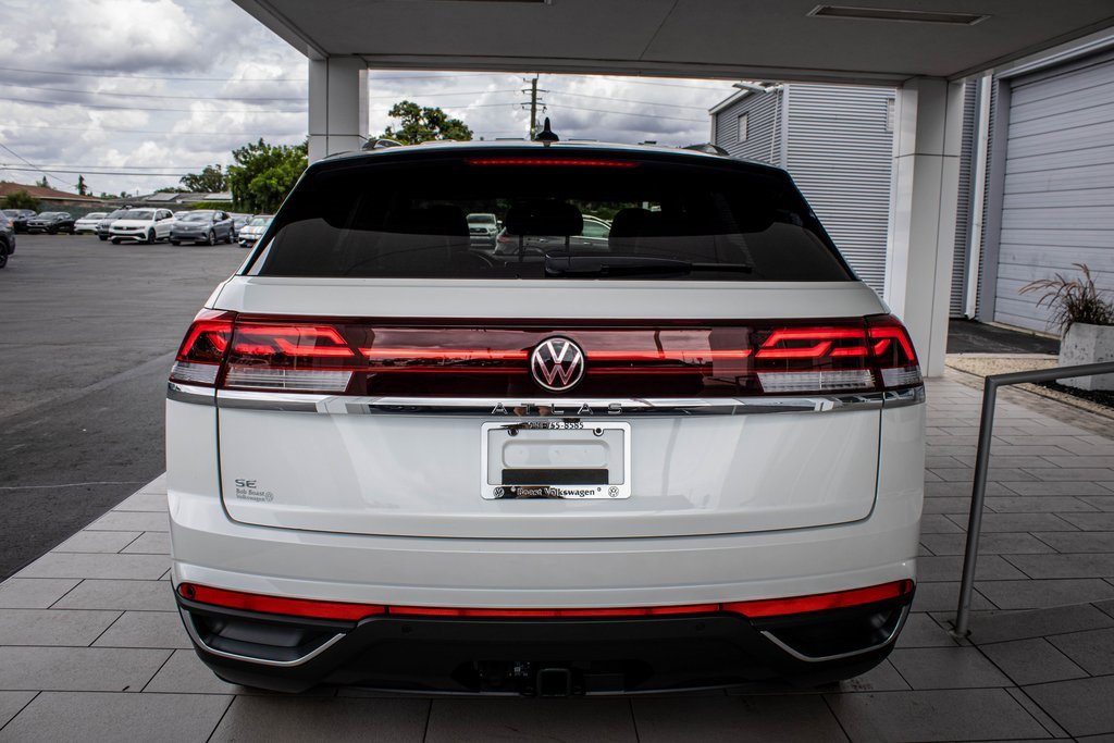 New 2026 Volkswagen Atlas Cross Sport SE image 14