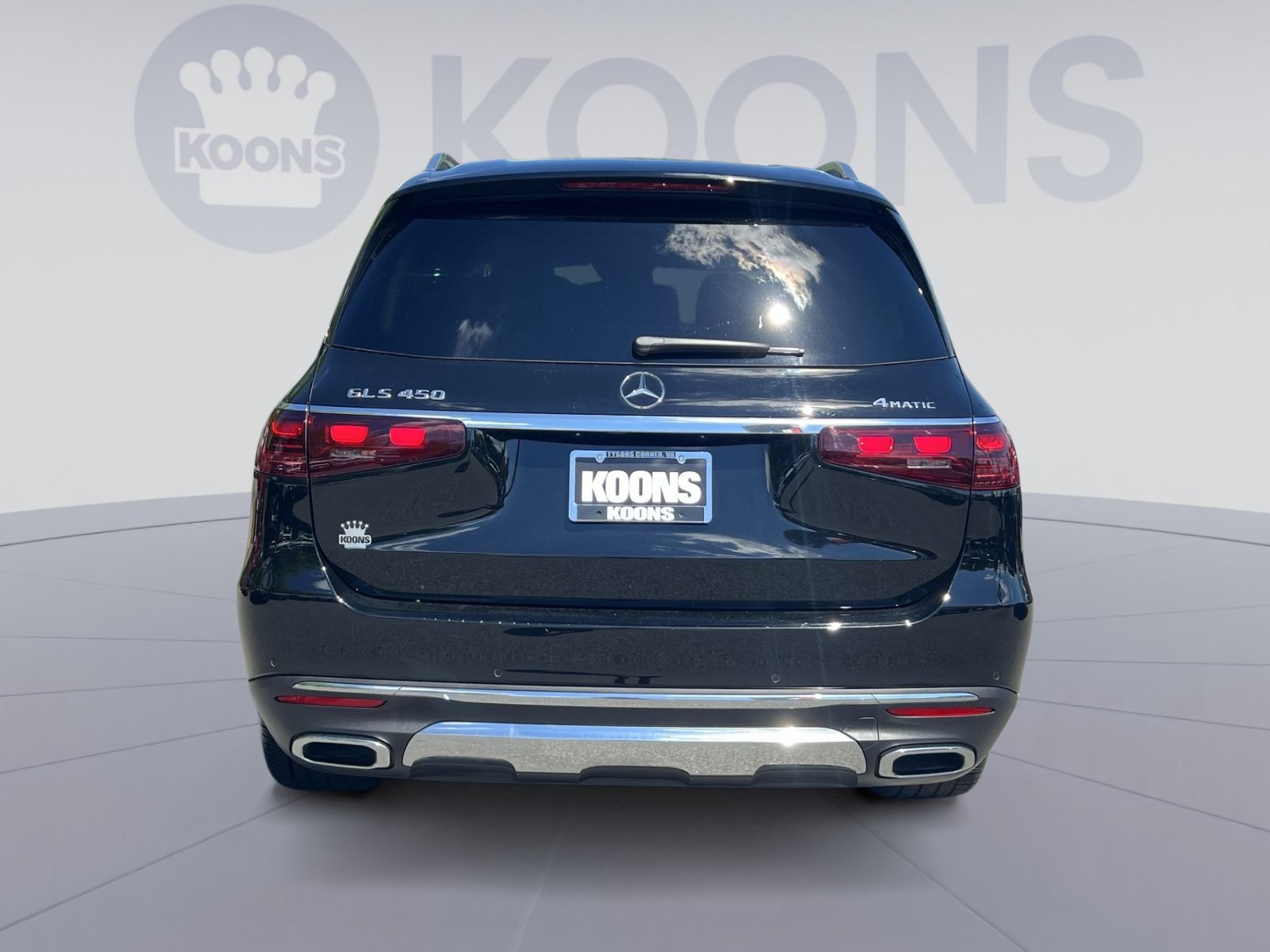 Used 2025 Mercedes-Benz GLS 450 4MATIC image 10