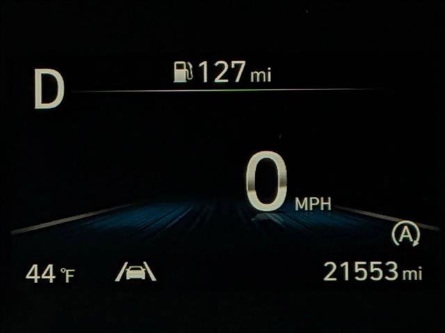 Used 2023 Hyundai Santa Fe SE image 9