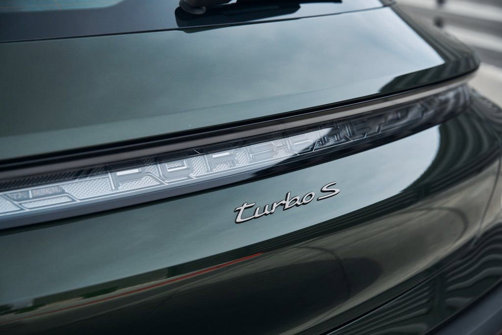 Used 2026 Porsche Taycan Turbo S AWD/4WD image 17