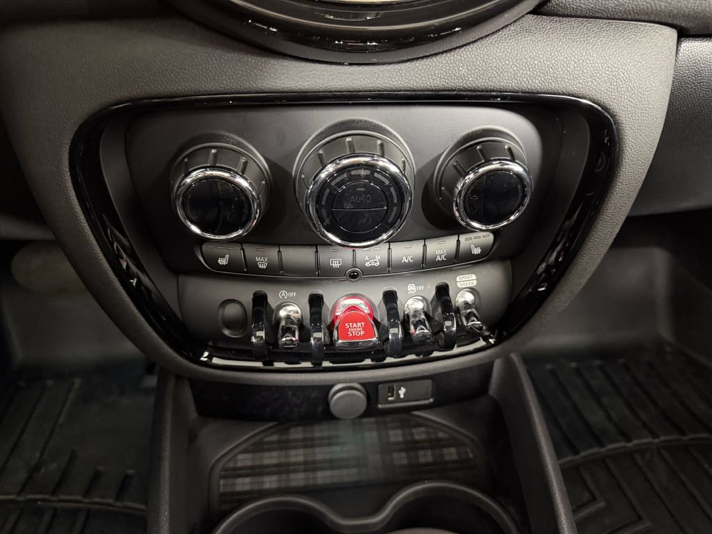 Used 2020 MINI Cooper Clubman S AWD/4WD image 29