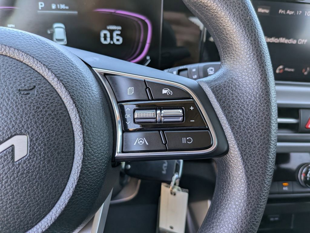 Certified 2025 Kia Seltos LX AWD/4WD image 29
