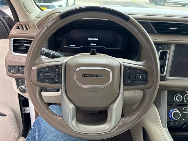 Used 2023 GMC Yukon XL Denali w/ Advanced Technology Package AWD/4WD image 9