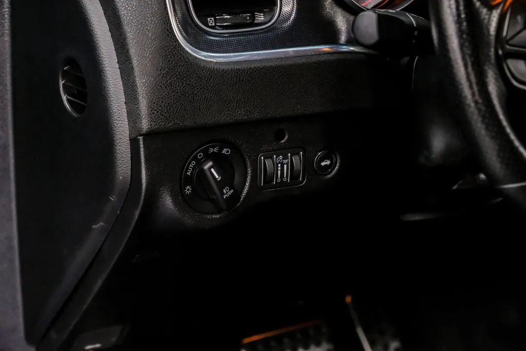 Used 2021 Dodge Charger Scat Pack RWD image 31