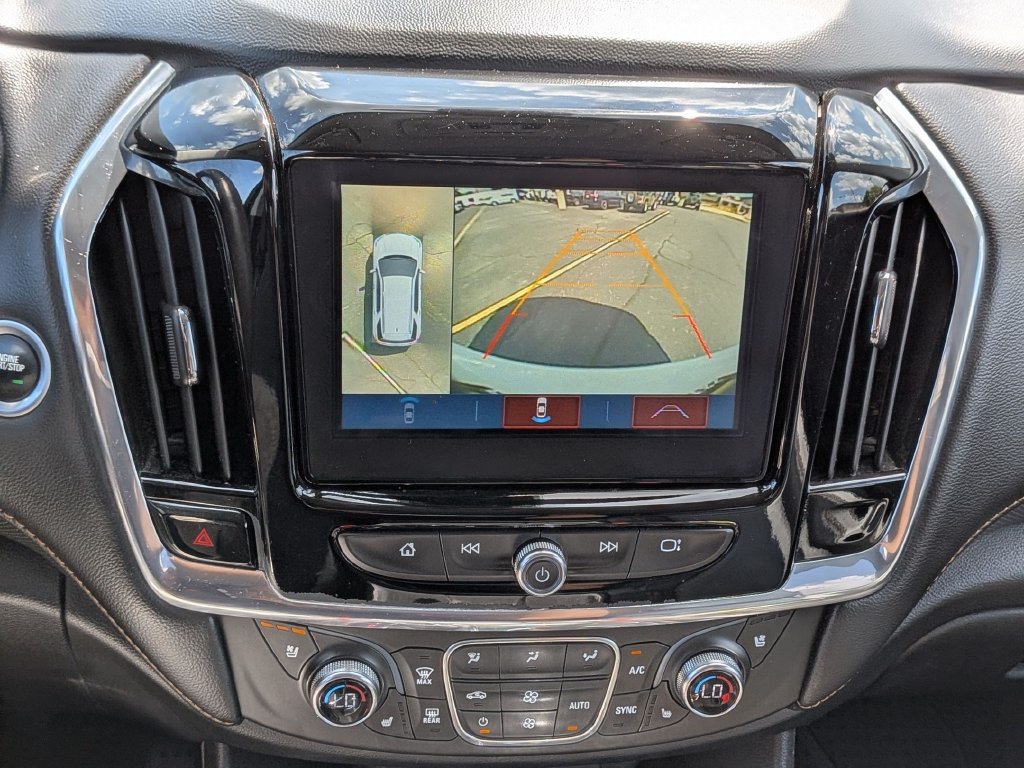 Used 2019 Chevrolet Traverse Premier w/ Redline Edition AWD/4WD image 16