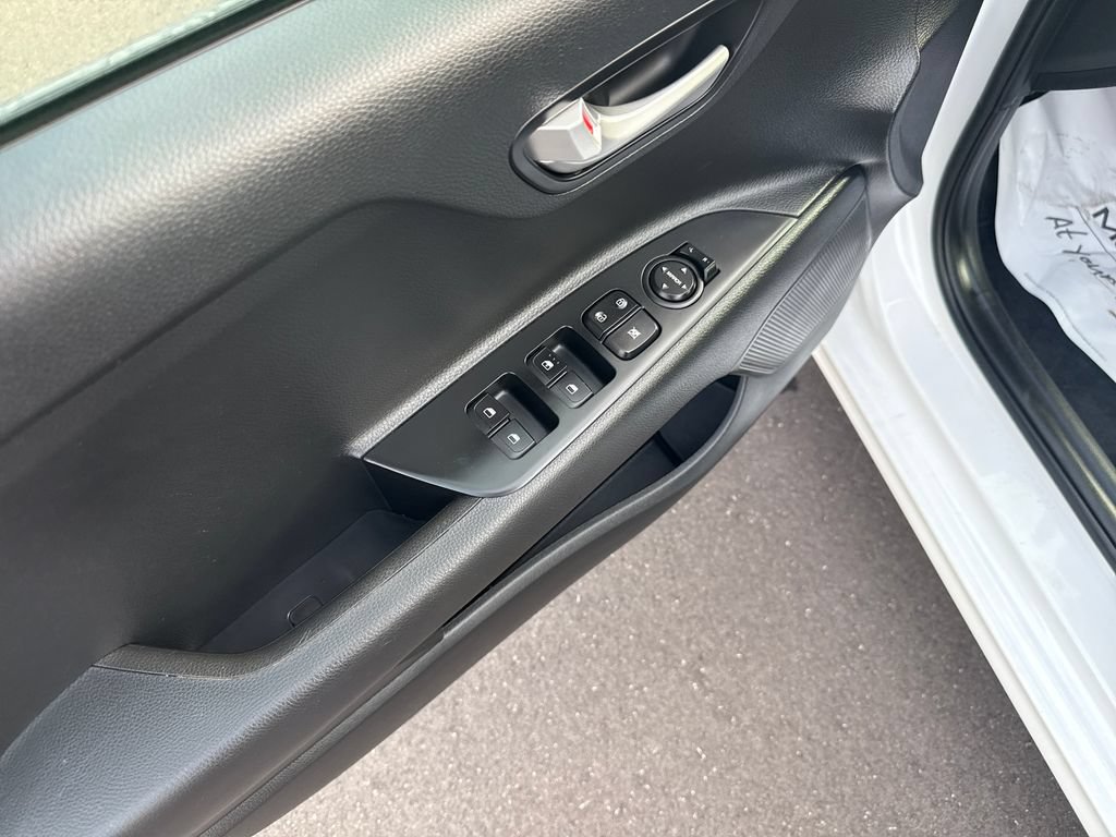 Used 2022 Kia Rio S w/ Technology Package FWD image 11