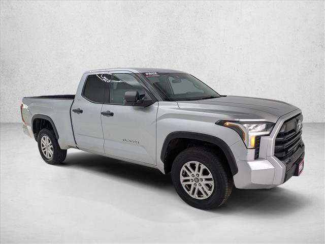 Used 2022 Toyota Tundra SR5 AWD/4WD image 3