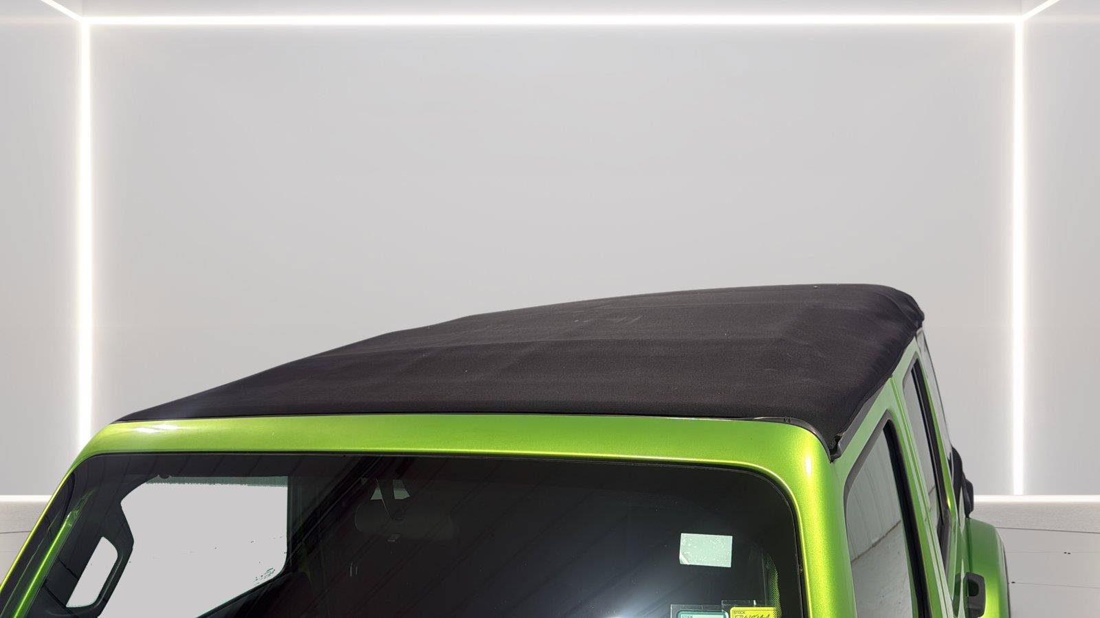 Used 2018 Jeep Wrangler Unlimited Sahara AWD/4WD image 29
