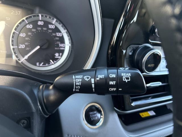 Used 2023 Toyota Highlander XLE image 34