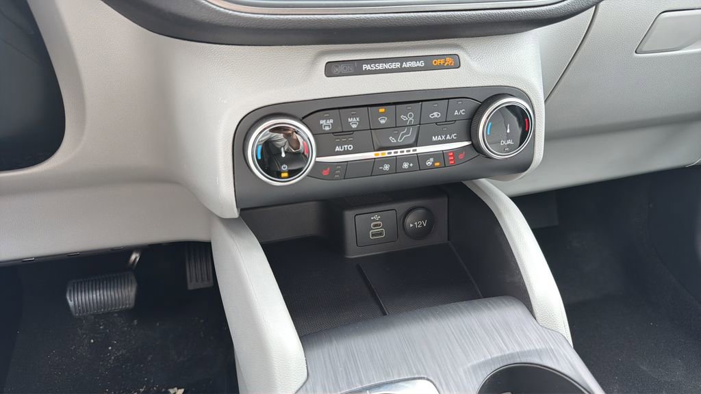 New 2026 Ford Escape Active w/ Cold Weather Package AWD/4WD image 36