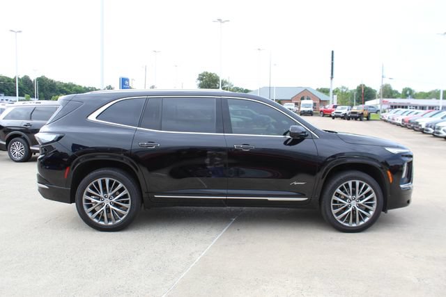 Used 2025 Buick Enclave Avenir w/ Trailering Package, 5000 lbs. FWD image 5