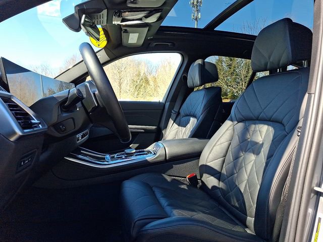 Used 2024 BMW X5 M60i w/ Parking Assistance Package AWD/4WD image 13