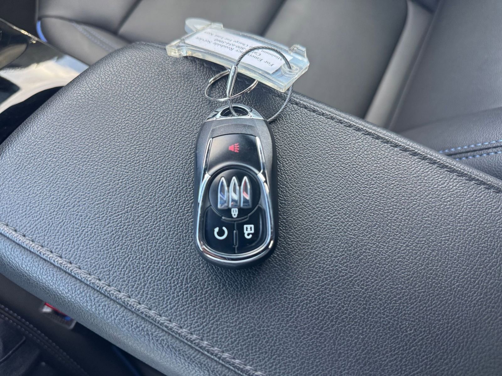 Used 2025 Buick Envista Sport Touring image 22