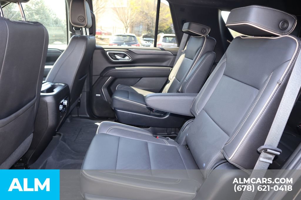 Used 2023 GMC Yukon SLT w/ SLT Premium Package AWD/4WD image 17