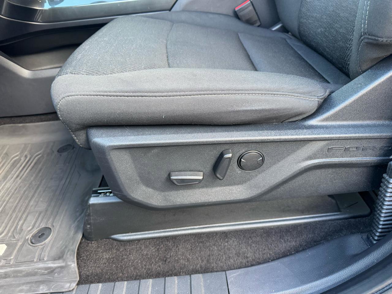 Used 2022 Ford F150 XLT w/ Equipment Group 302A High image 23