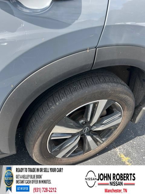 Certified 2025 Nissan Rogue SL FWD image 9