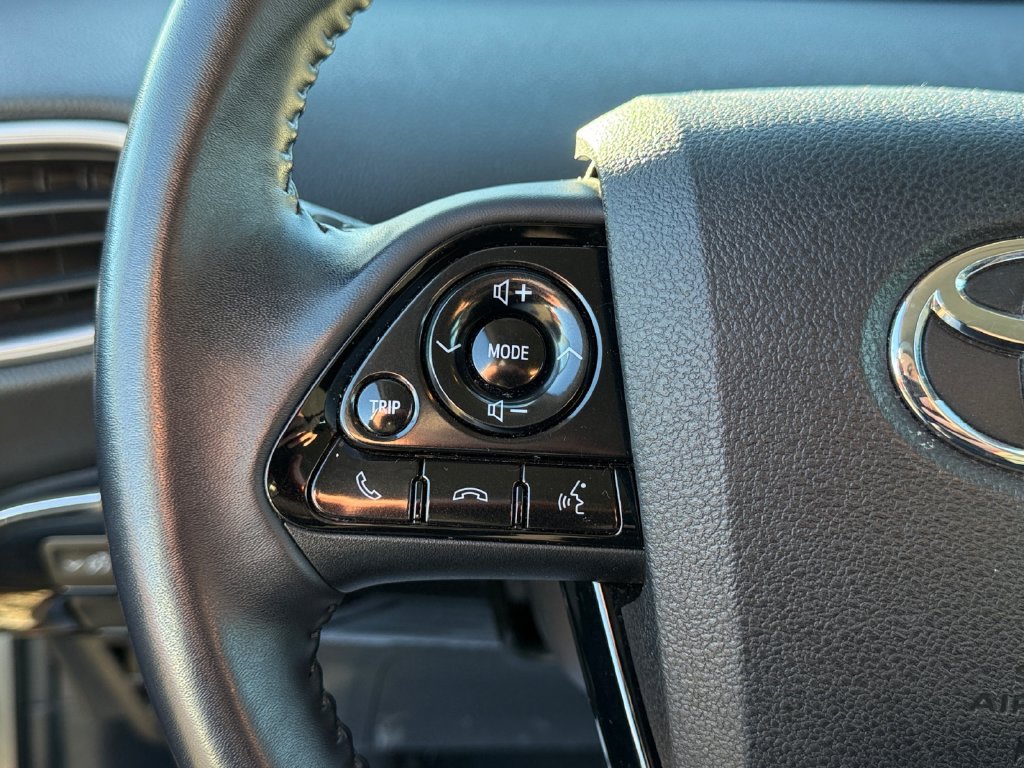 Used 2022 Toyota Prius Prime LE FWD image 22
