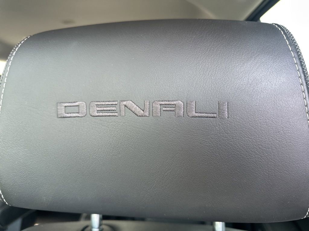 Used 2019 GMC Yukon Denali w/ Denali Ultimate Package image 25
