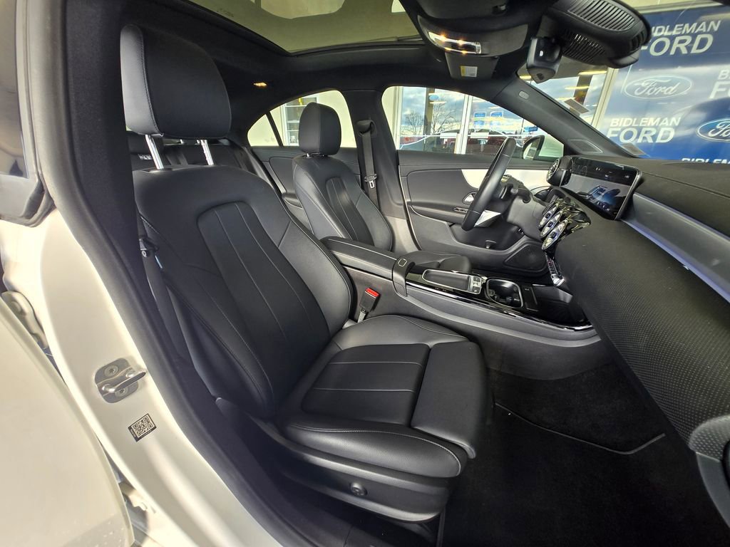 Used 2025 Mercedes-Benz CLA 250 4MATIC image 28