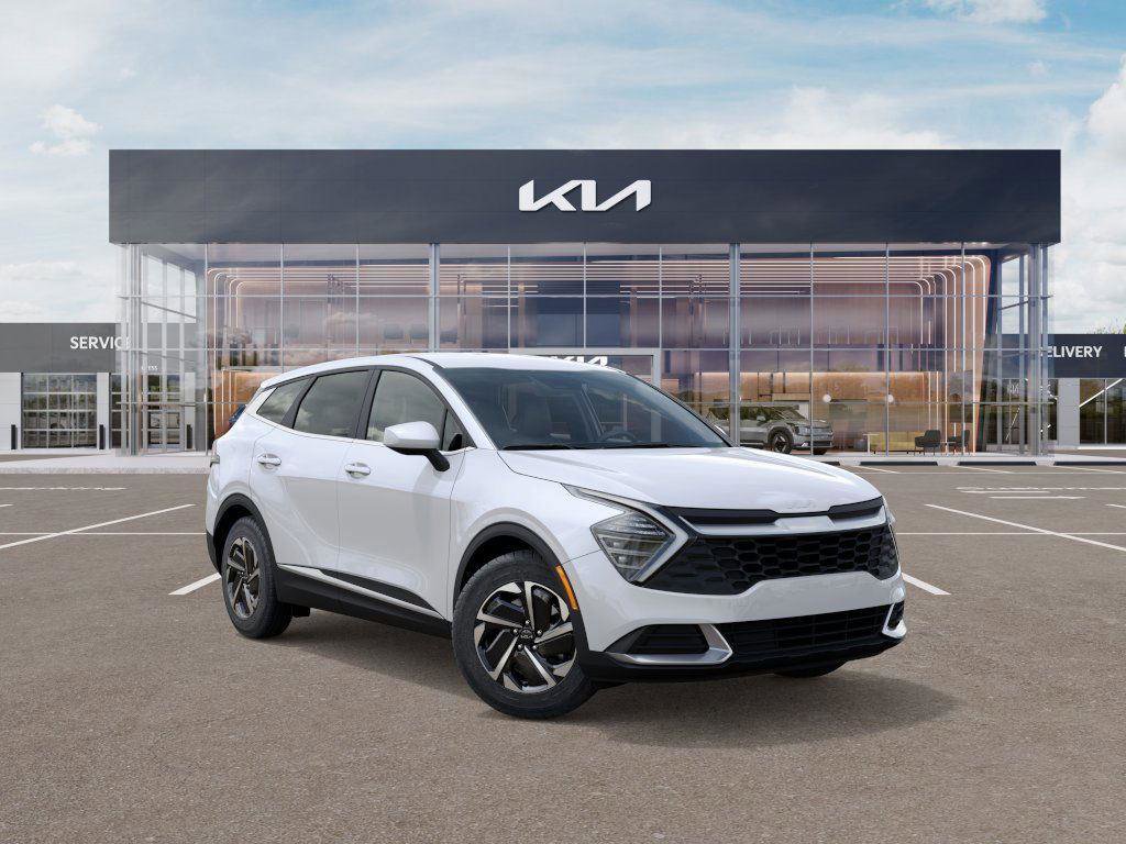 New 2025 Kia Sportage LX image 8
