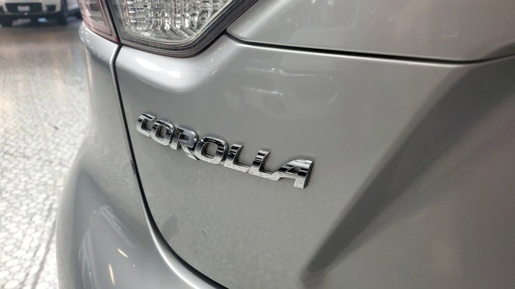 Used 2020 Toyota Corolla SE w/ Carpet Mat Package (TMS) image 8