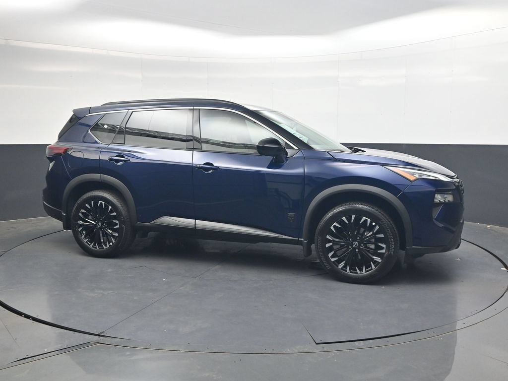 New 2026 Nissan Rogue Dark Armor AWD/4WD image 4