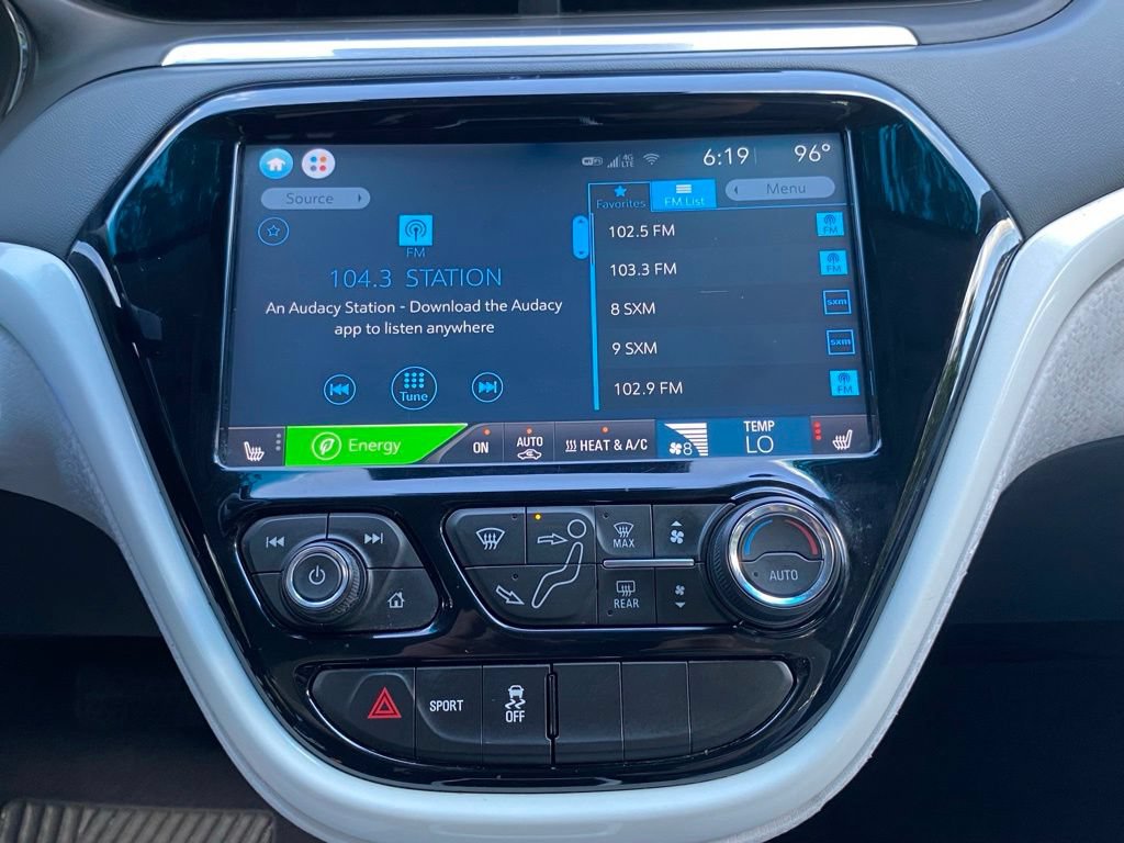Used 2018 Chevrolet Bolt Premier w/ Driver Confidence II Package FWD image 26