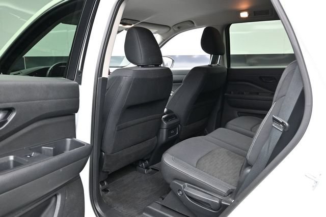 Used 2025 Nissan Pathfinder SV FWD image 20