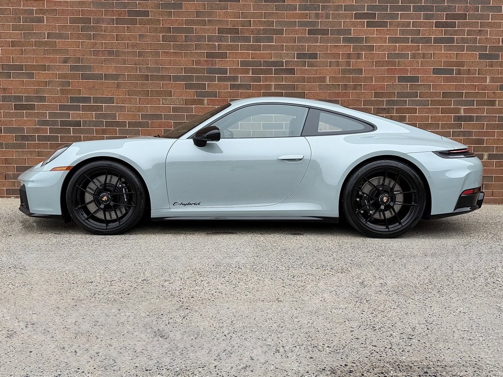 Certified 2025 Porsche 911 Carrera 4 GTS image 2