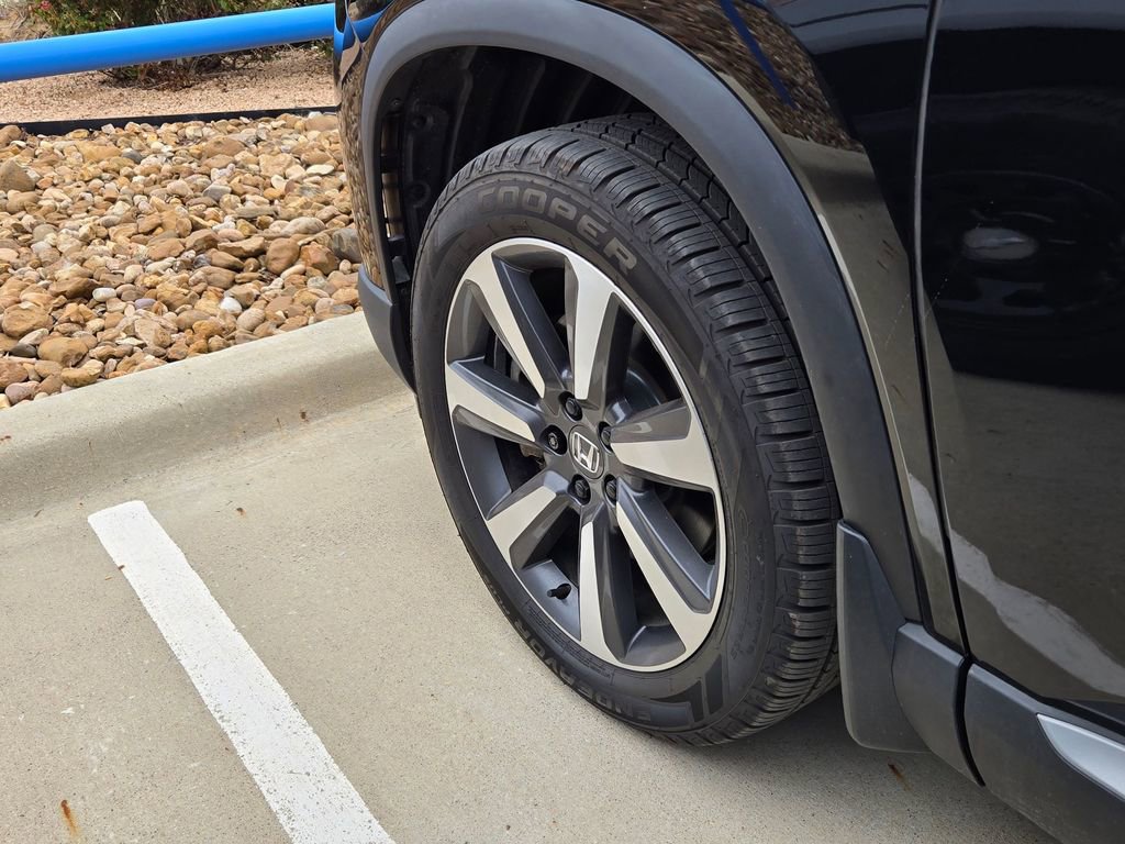Used 2023 Honda Pilot Touring image 23