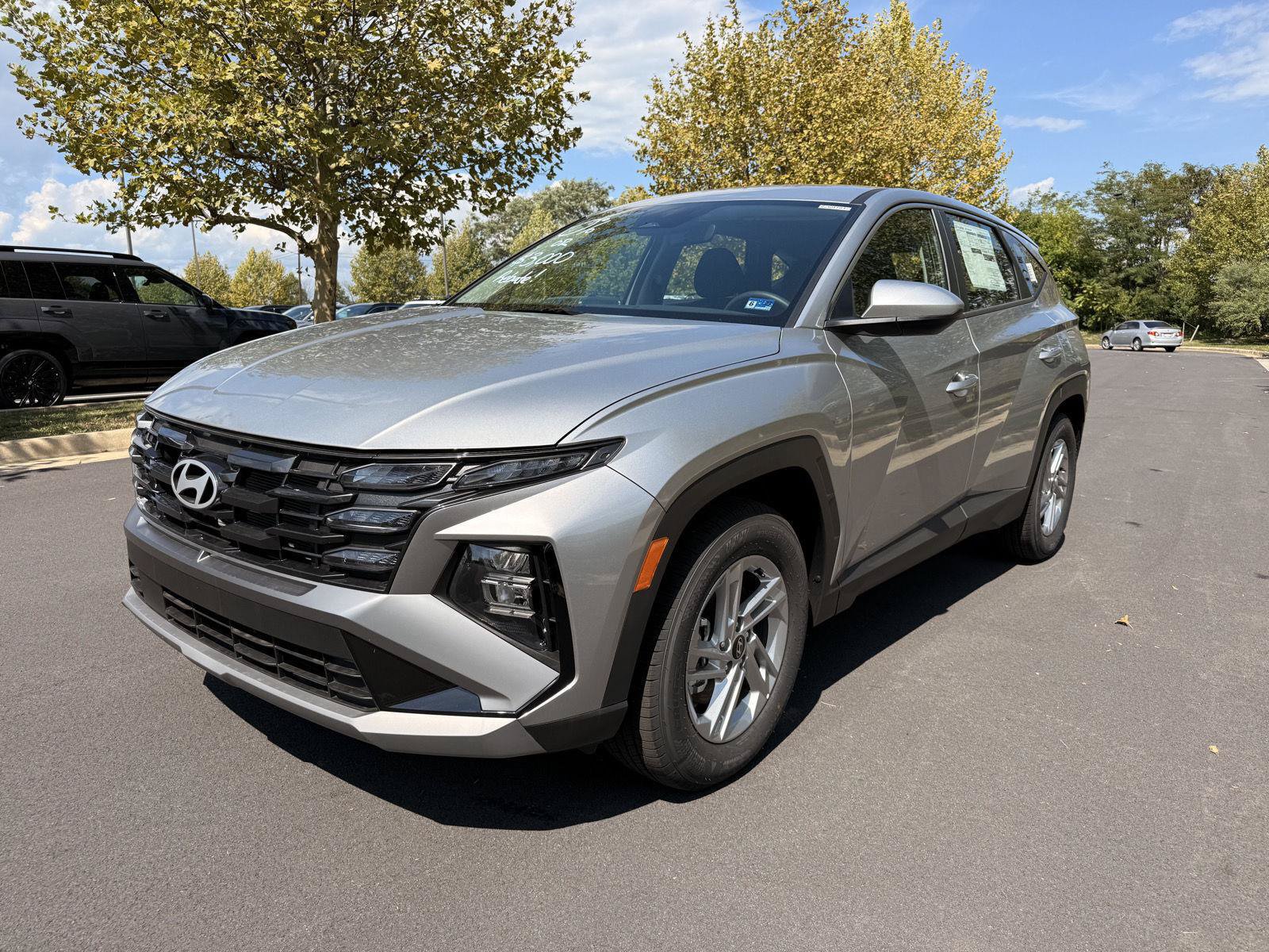 New 2026 Hyundai Tucson SE FWD image 2