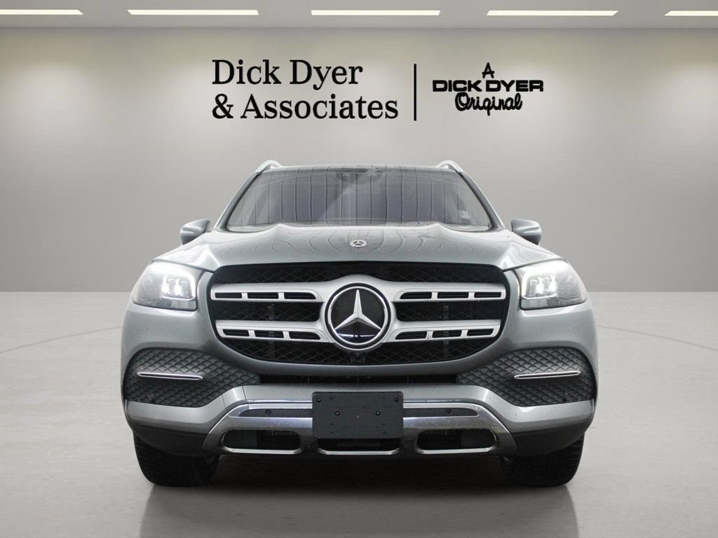 Used 2023 Mercedes-Benz GLS 450 4MATIC image 4