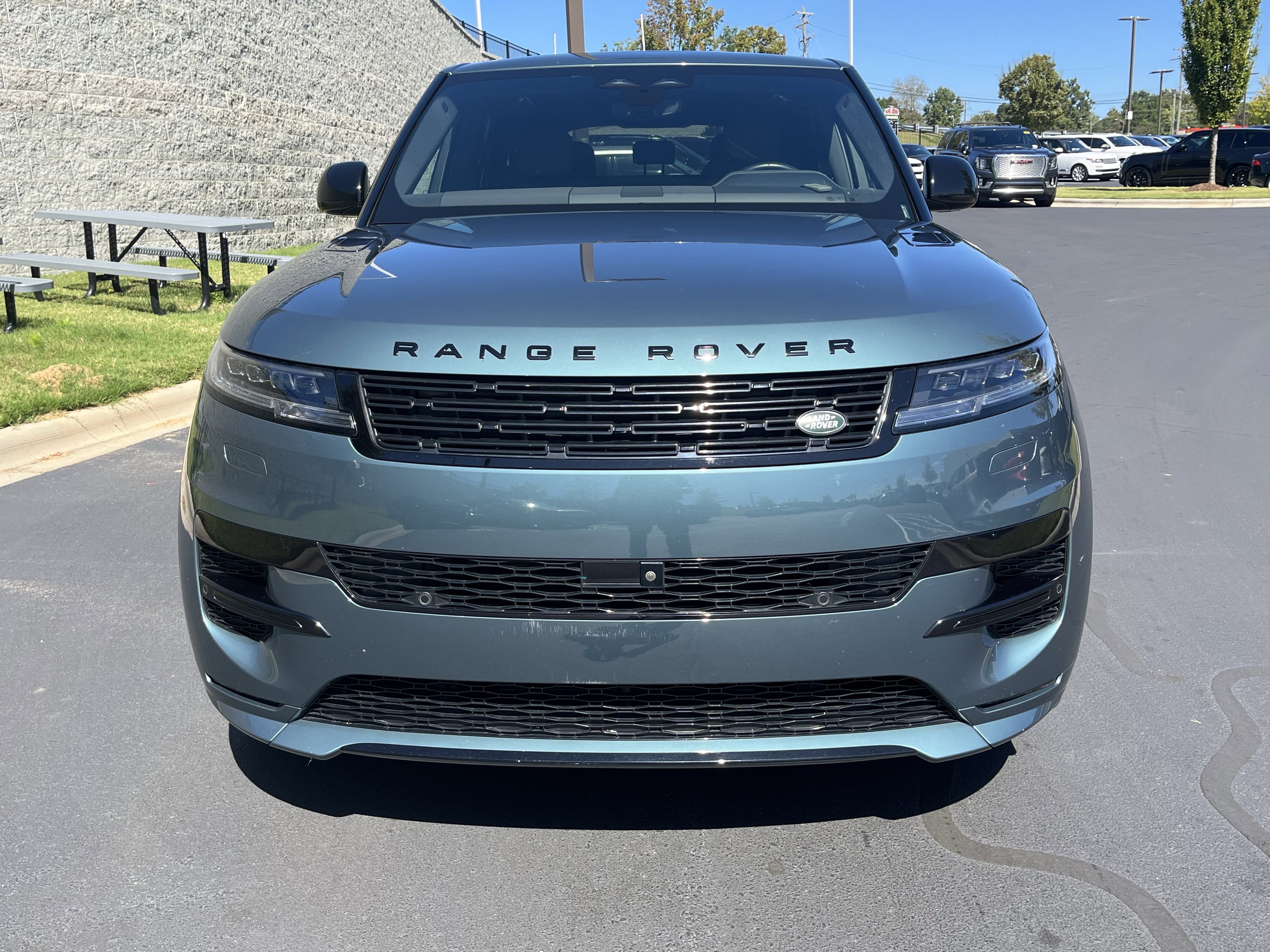 Used 2024 Land Rover Range Rover Sport Dynamic SE image 9