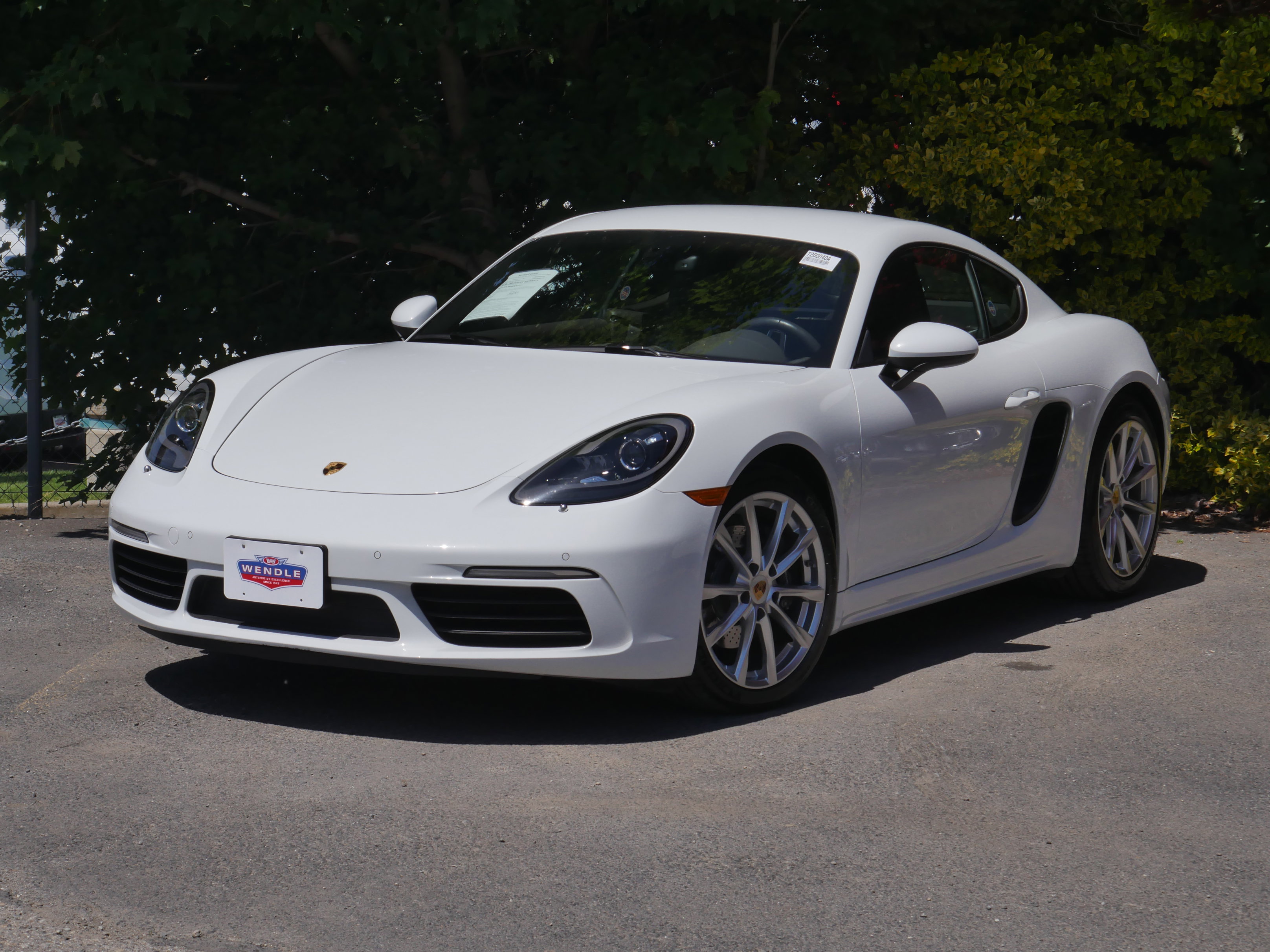 Used 2017 Porsche 718 Cayman RWD image 2