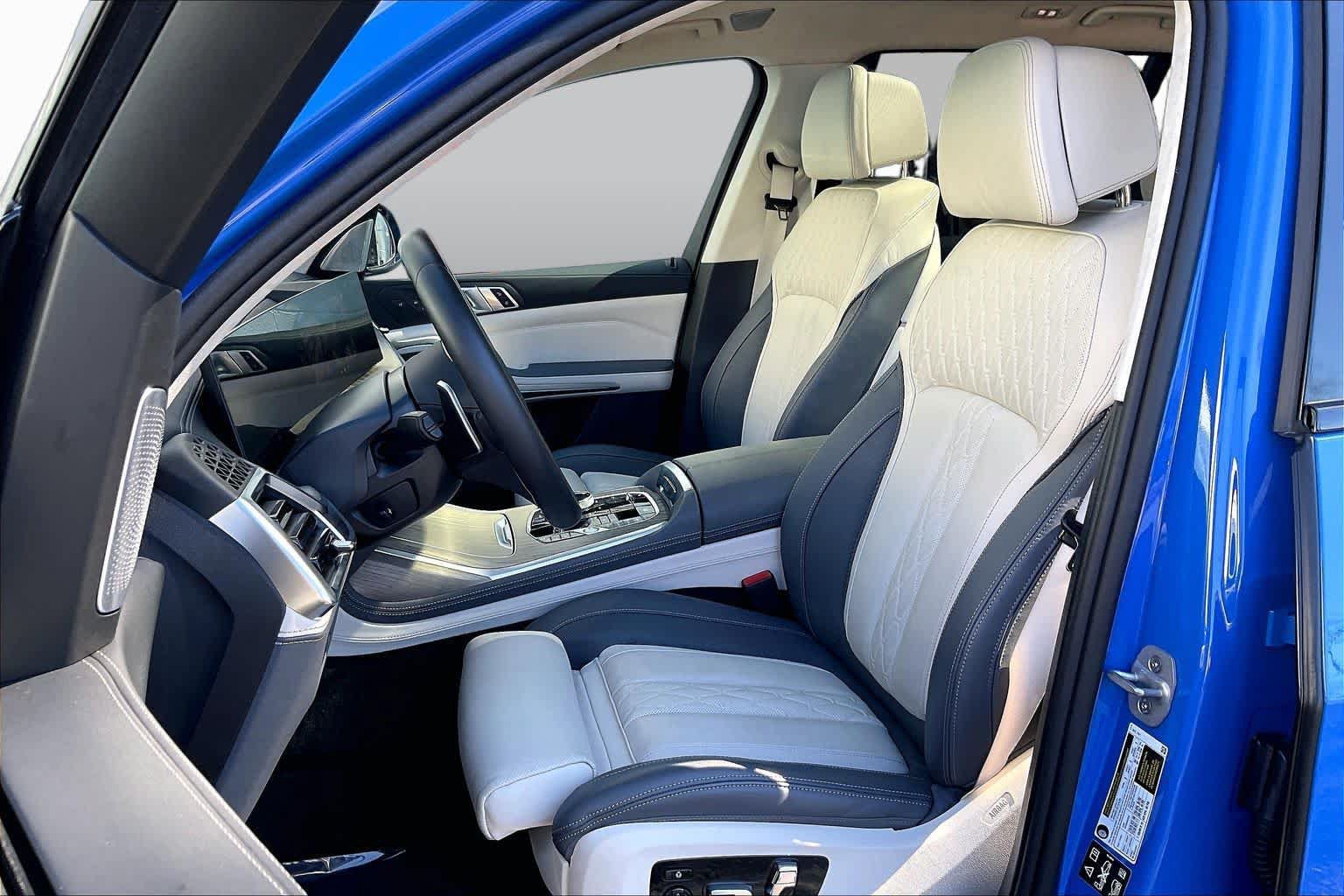 Used 2026 BMW X7 xDrive40i w/ Executive Package AWD/4WD image 7