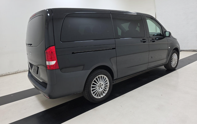Used 2023 Mercedes-Benz Metris Passenger image 3