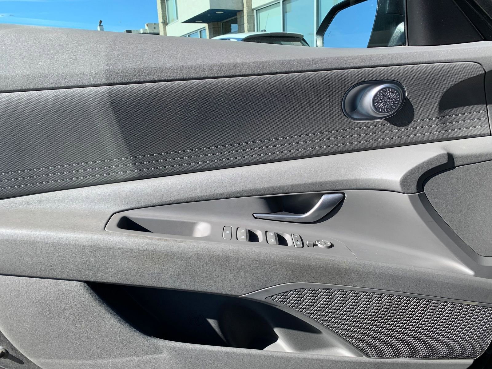 Used 2021 Hyundai Elantra SE image 20