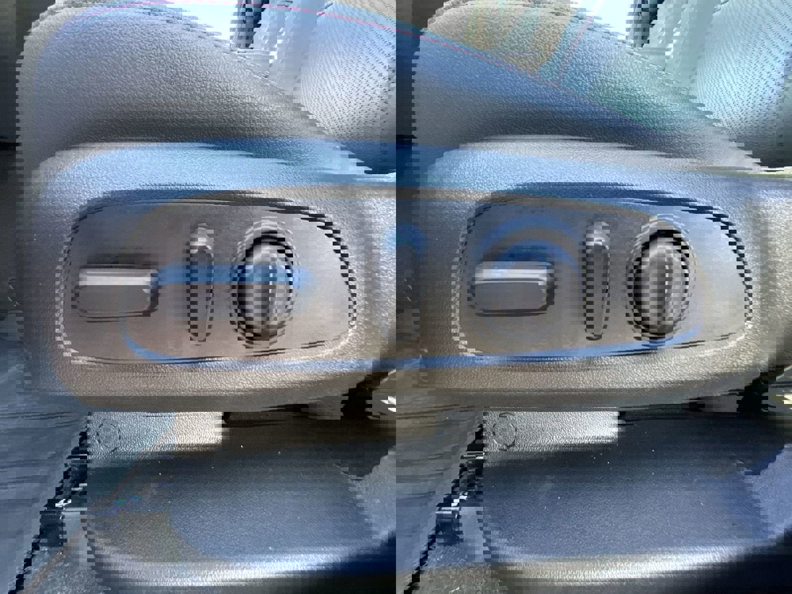 Used 2020 Chevrolet Blazer RS w/ LPO, Floor Liner Package image 11