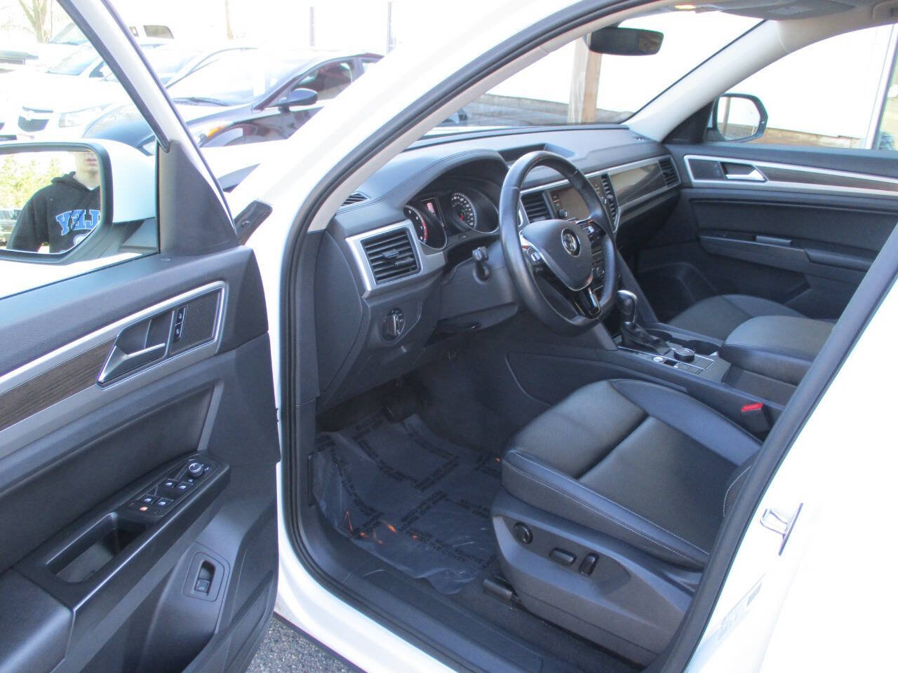 Used 2019 Volkswagen Atlas SE AWD/4WD image 15