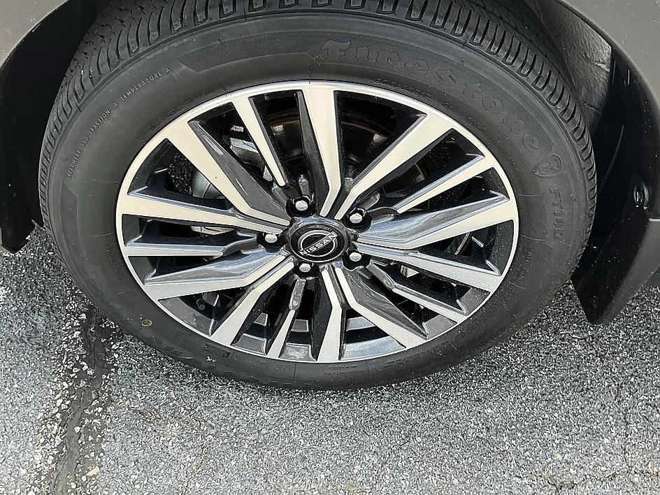 Certified 2023 Nissan Kicks SV FWD image 10
