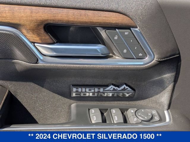 Used 2024 Chevrolet Silverado 1500 High Country w/ Technology Package AWD/4WD image 14