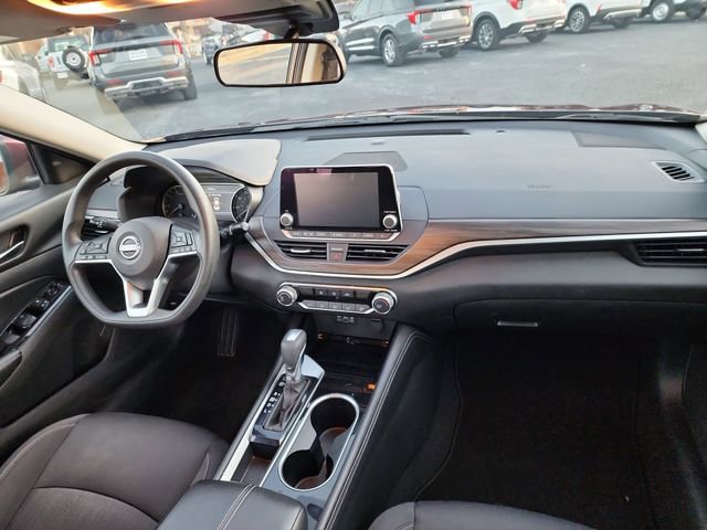 Used 2023 Nissan Altima 2.5 SV image 14