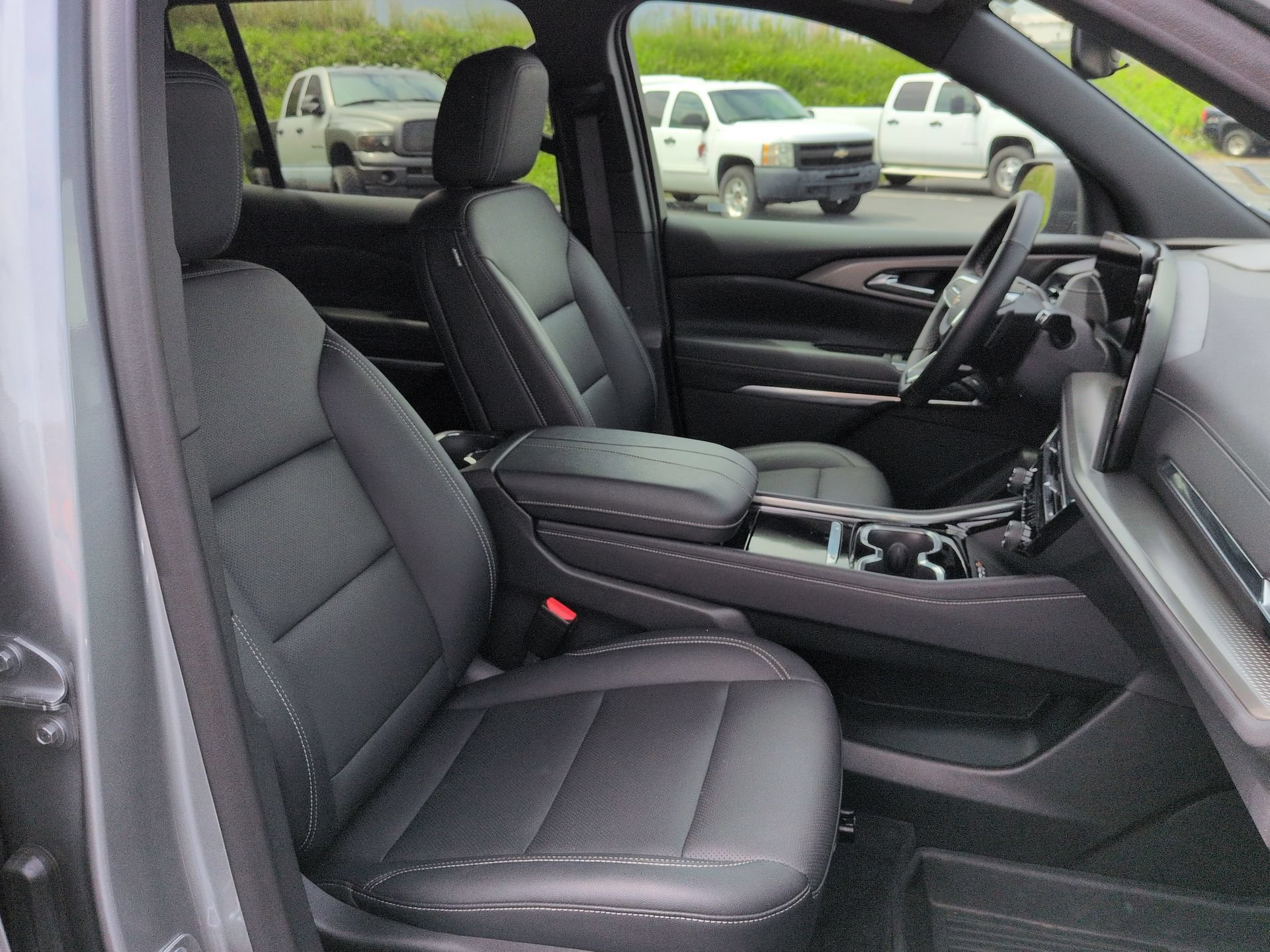 Certified 2024 Chevrolet Traverse LT w/ Trailering Package AWD/4WD image 28