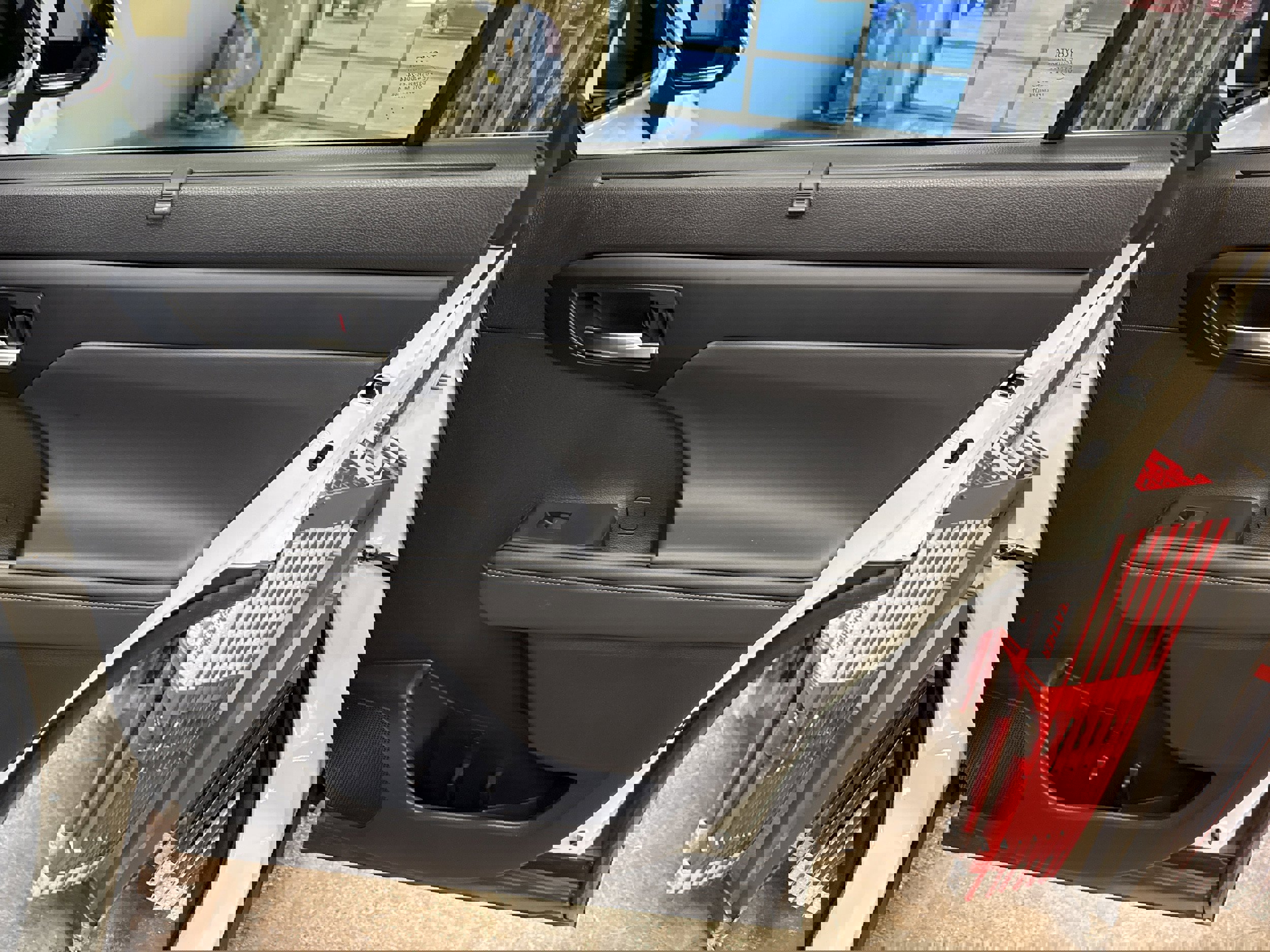 Used 2022 Toyota Highlander XLE image 18