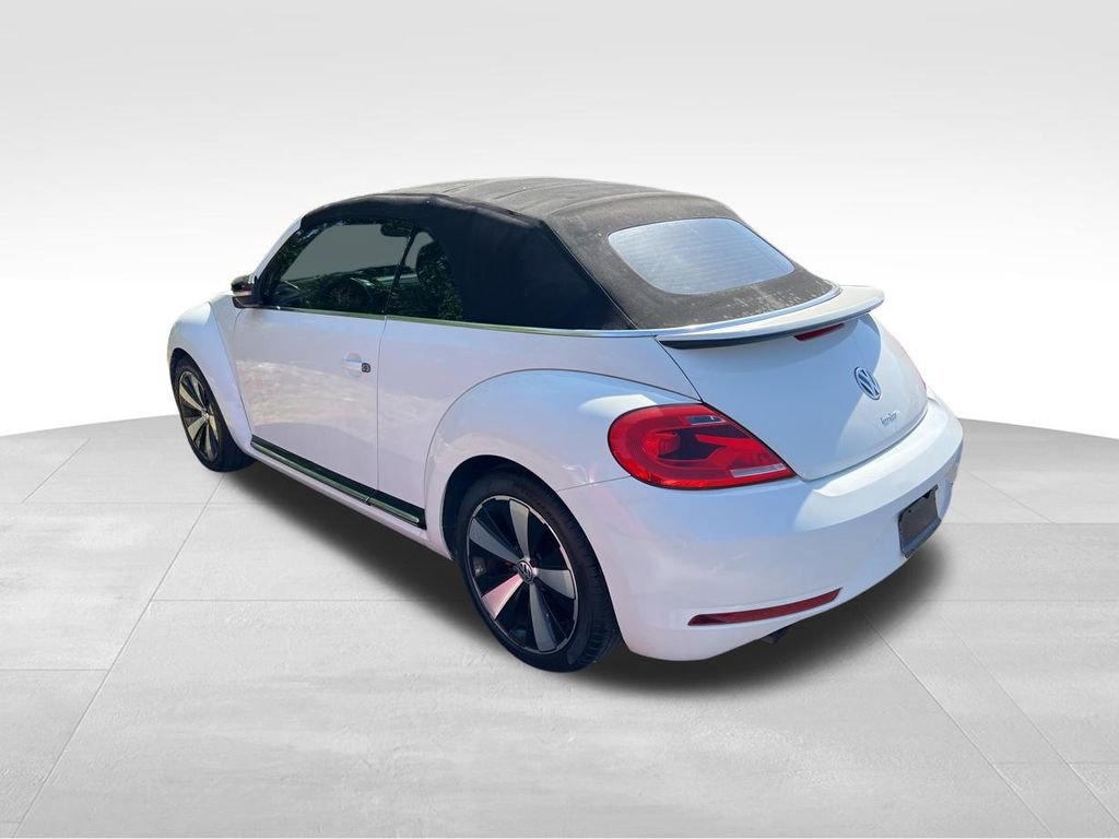 Used 2013 Volkswagen Beetle 2.0T FWD image 5